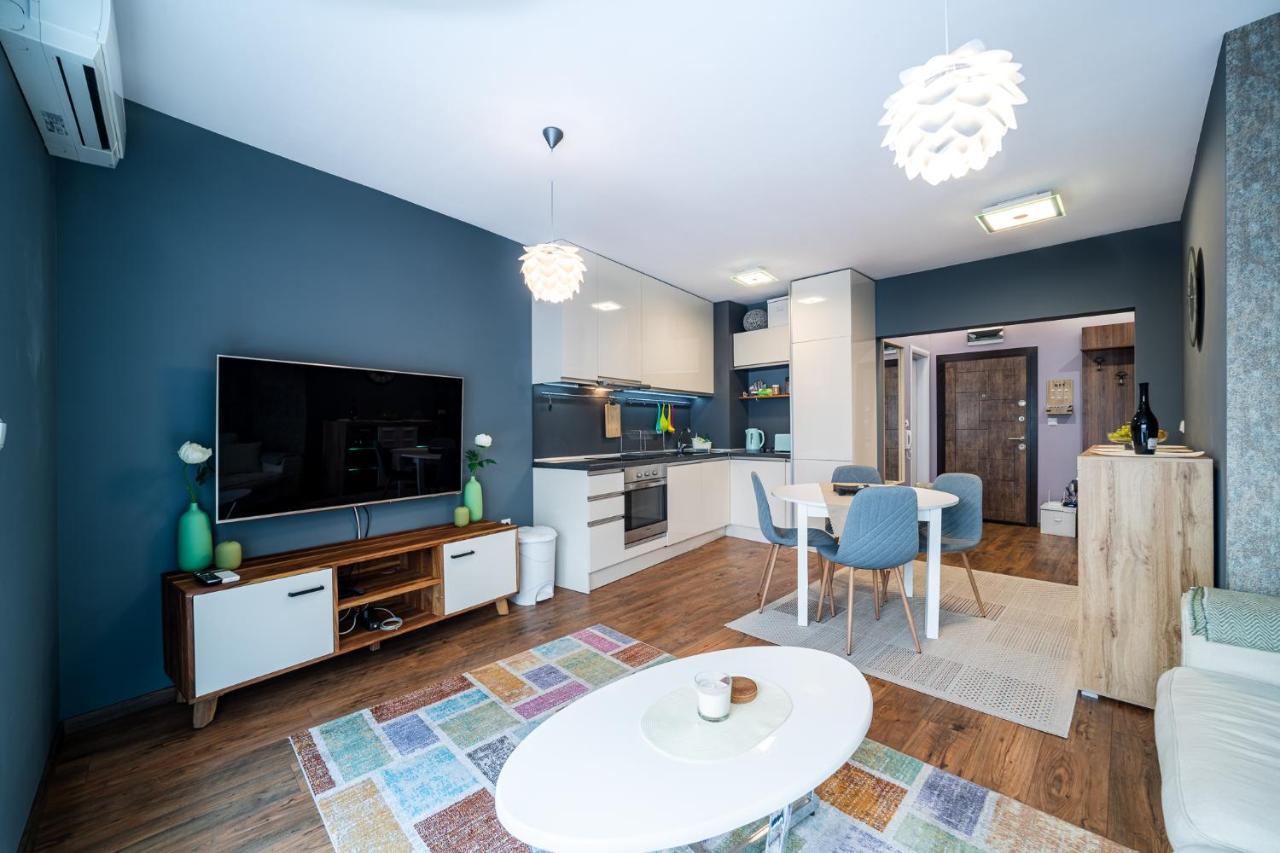Colibri Central Apartment Варна Экстерьер фото