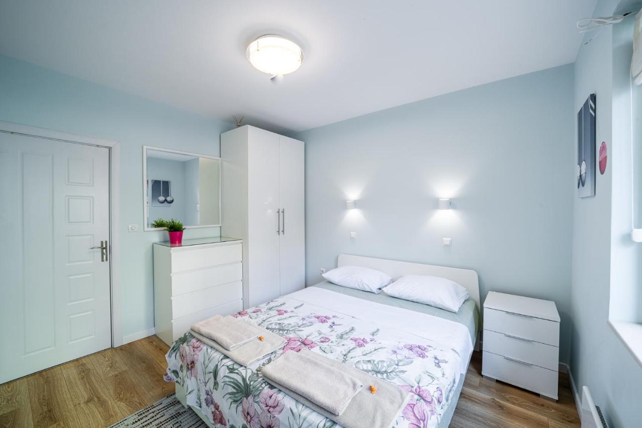 Colibri Central Apartment Варна Экстерьер фото