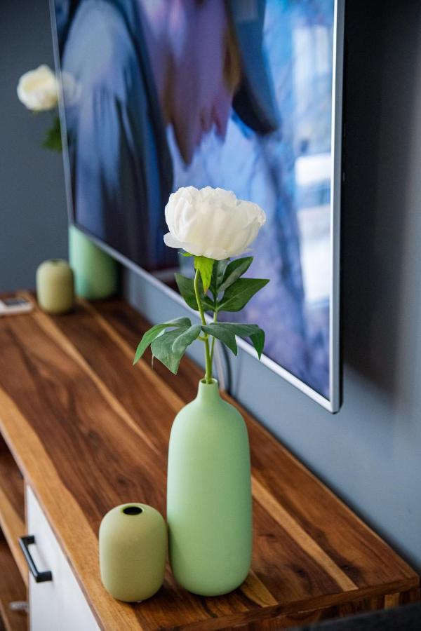 Colibri Central Apartment Варна Экстерьер фото