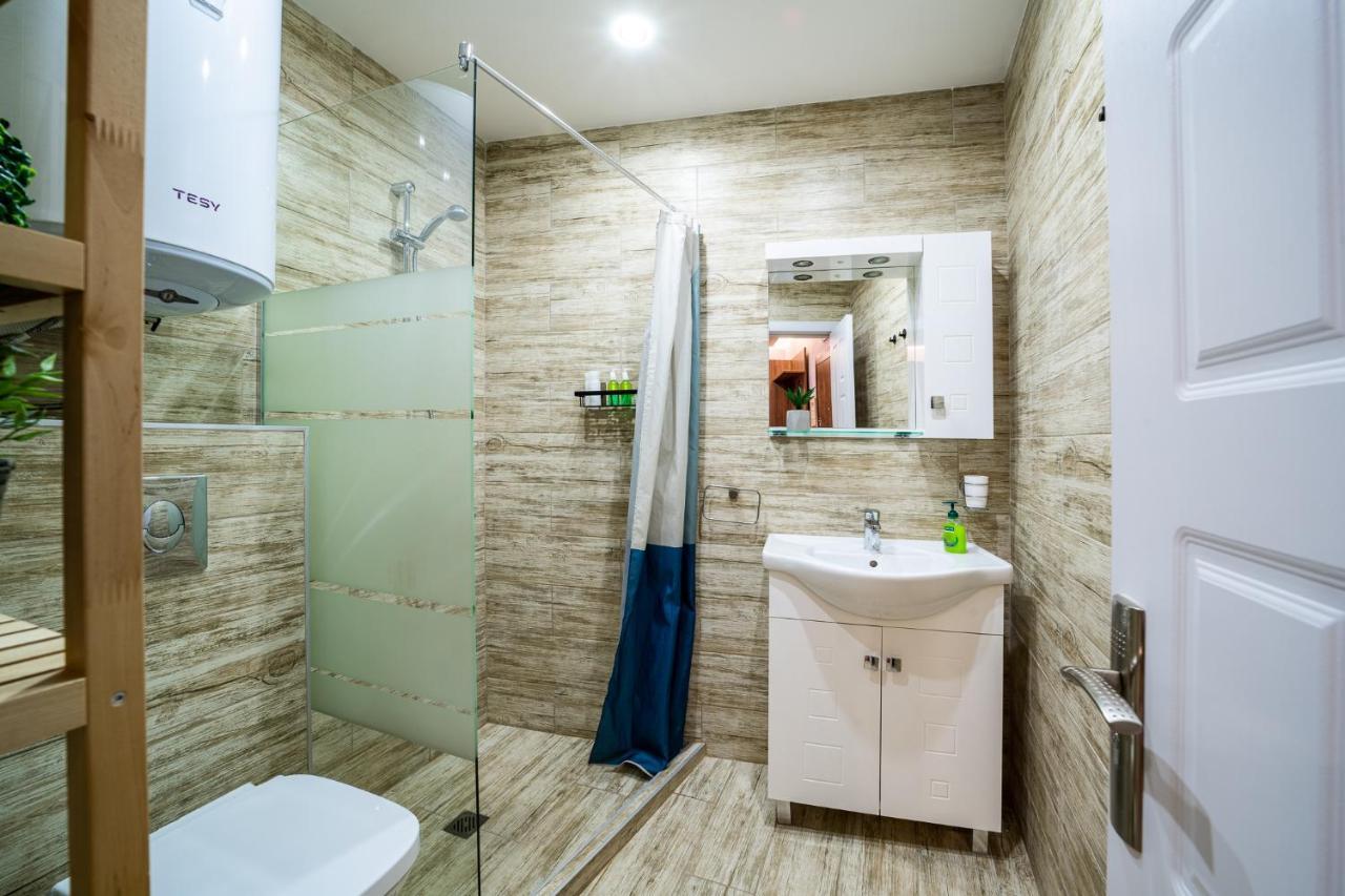 Colibri Central Apartment Варна Экстерьер фото